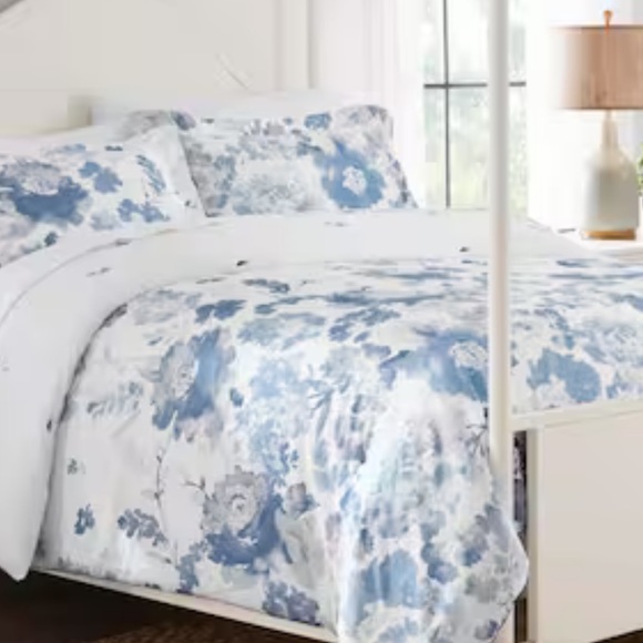 NWT 3 pc.Comforter set  full/queen - Picture 6 of 8